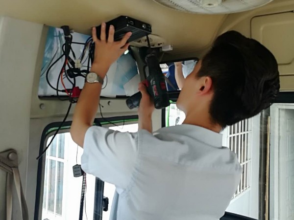 西安车辆安装车载视频监控提高安全性